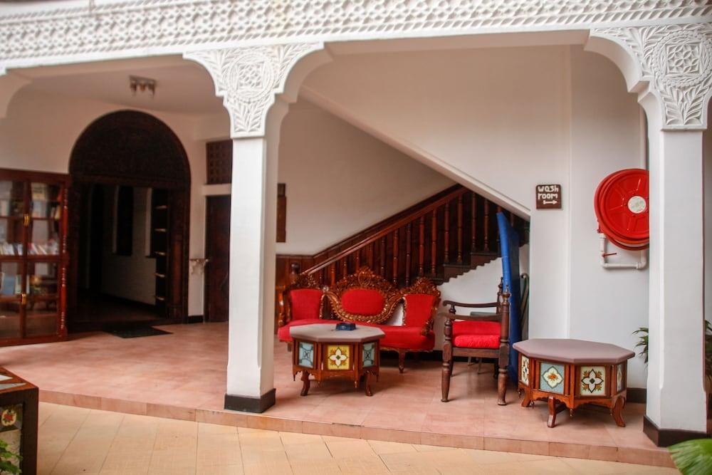 Tausi Palace Hotel Zanzibar Exterior photo