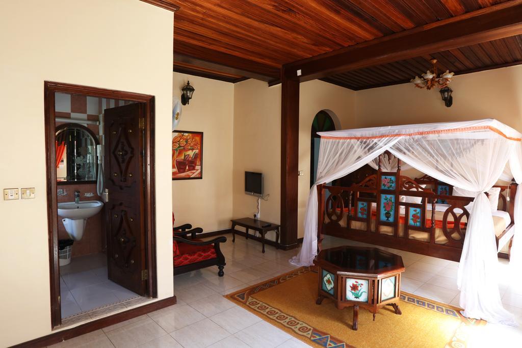 Tausi Palace Hotel Zanzibar Exterior photo
